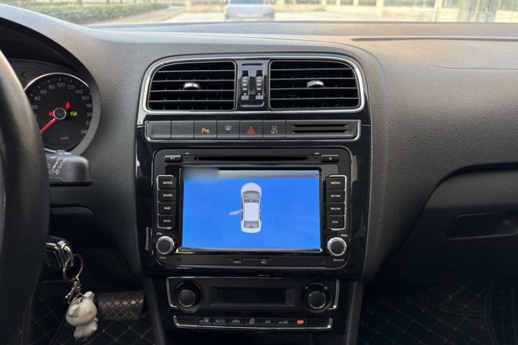 Used Volkswagen Polo 2014 1.6L Automatic Luxury Edition