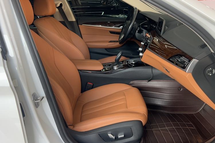 Used BMW 5 Series 2018 528Li Launch Special Edition
