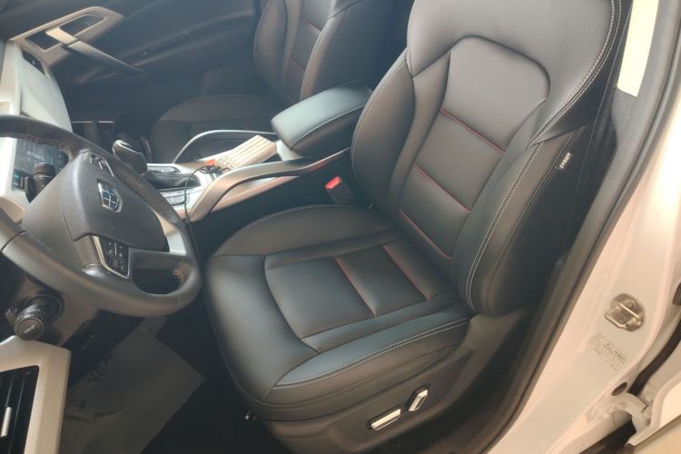 Used Geely Auto Emgrand X7 Sport 2018 1.8TD Automatic Two-Wheel Drive Smart Connect 4G Internet Edition