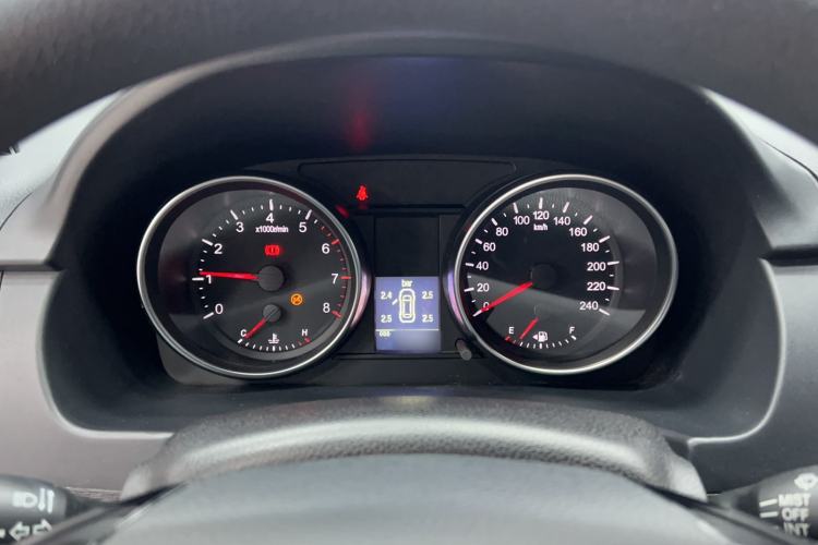 Used Haval M6 2019 1.5T Manual Two-Wheel Drive Urban Version China VI Standard
