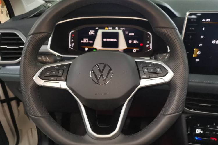 Used Volkswagen Tharu 2024 300TSI Two-Wheel-Drive Moon Luxury Edition
