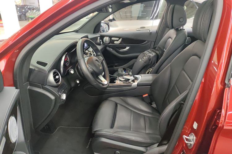 Used Mercedes-Benz GLC 2017 GLC 260 4MATIC Luxury Model
