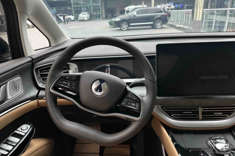 Used Denza D9 2024 DM-i 980 Four-Wheel Drive Prestige Model