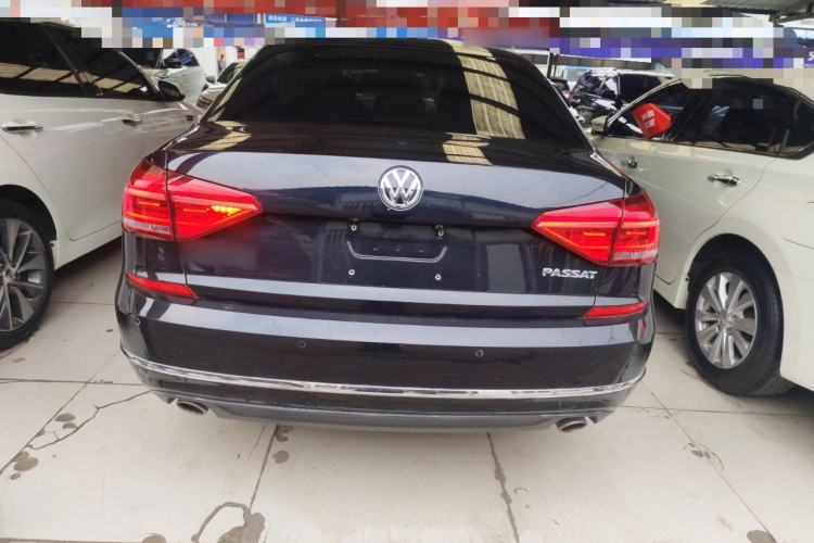 Used Volkswagen Passat 2017 330TSI DSG Luxury Edition
