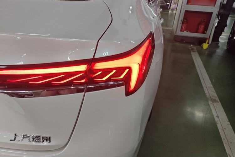 Used Buick LaCrosse 2025 28T Platinum Edition
