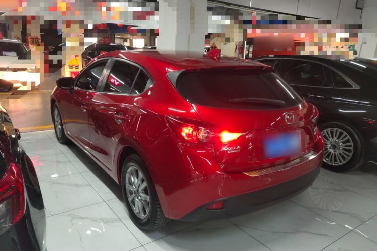 Used Mazda Mazda 3 Axela 2016 Hatchback 1.5L Automatic Comfort Model