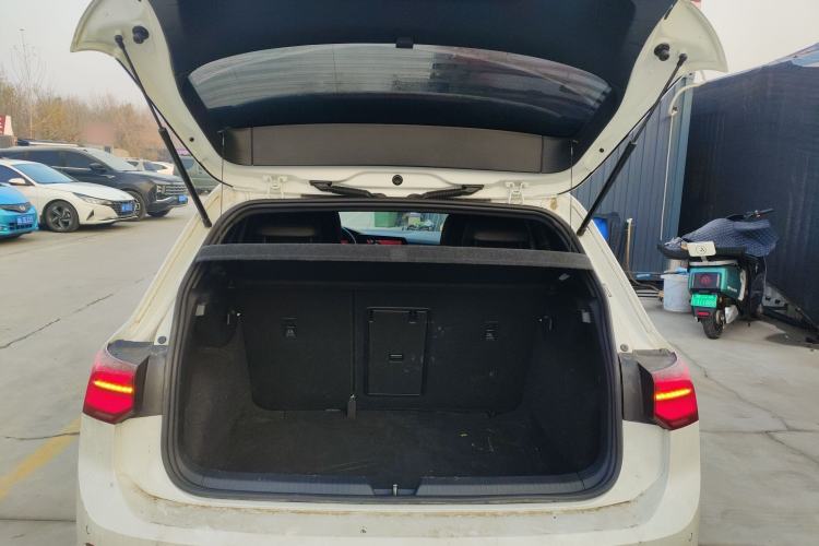 Used Volkswagen Golf 2023 Facelift 280TSI DSG R-Line Lite