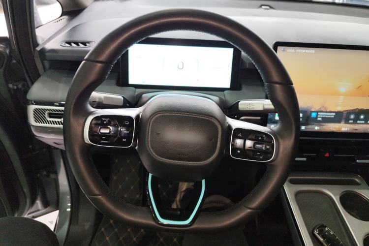 Used AION Y 2023 Y Business Edition
