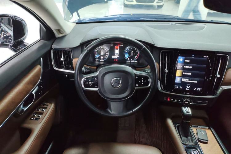 Used Volvo S90 2020 T5 Zhiyuan Luxury Edition
