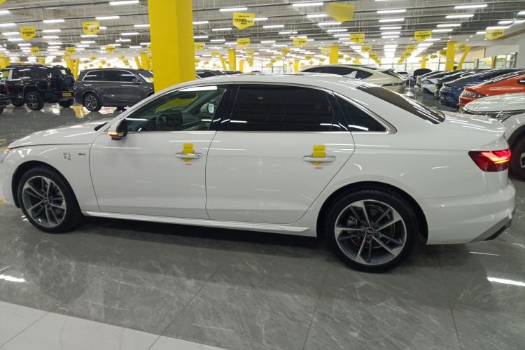 Used Audi A4L 2025 2 Million Units Enjoyment Version 40 TFSI Stylish and Dynamic Type
