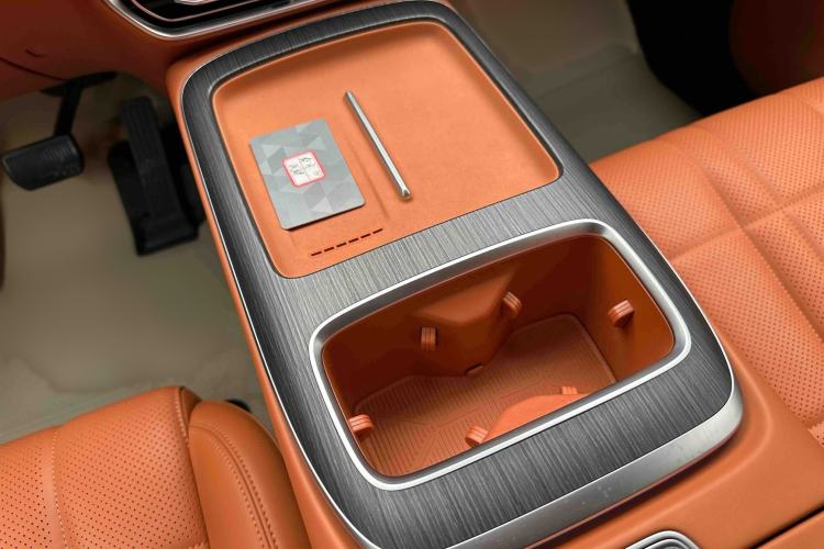 Used Deepal S09 2025 Four-Wheel Drive Ultra+ Custom Edition
