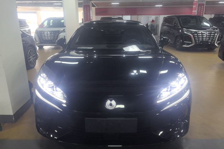 Used Denza Z9 2024 1100 km Four-Wheel Drive Max Version