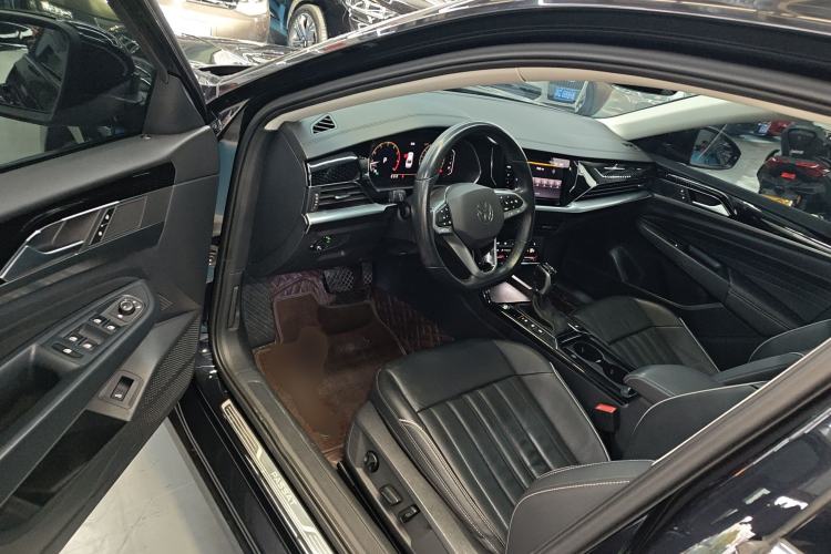 Used Volkswagen Passat 2022 330TSI Elite Edition Custom Version
