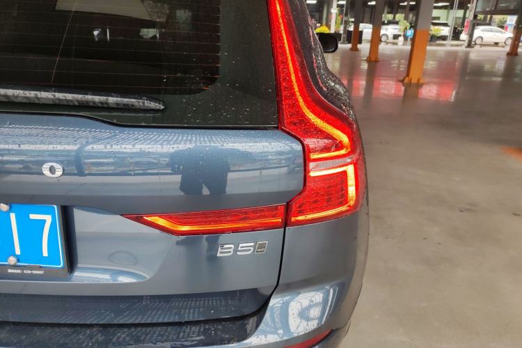 Used Volvo XC60 2022 B5 4x4 Zhiyi Luxury Edition
