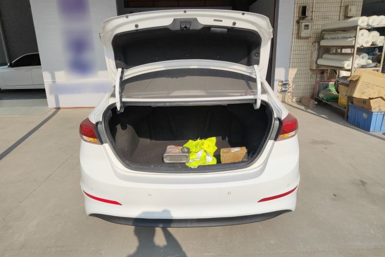 Used Hyundai Elantra 2016 1.6L Automatic ZhiXuan – Elite Version