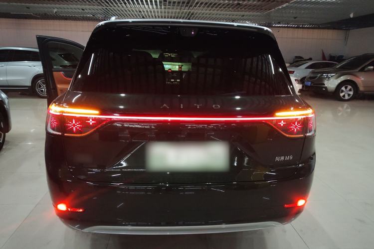 Used Hima AITO M9 2025 Extended-Range Ultra Version 52 kWh 6-Seater