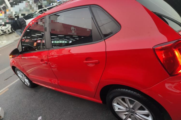 Used Volkswagen Polo 2016 1.6L Automatic Comfort Model
