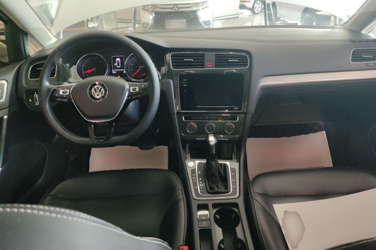 Used Volkswagen Golf 2020 Zhiai Edition 280TSI DSG Comfort Model
