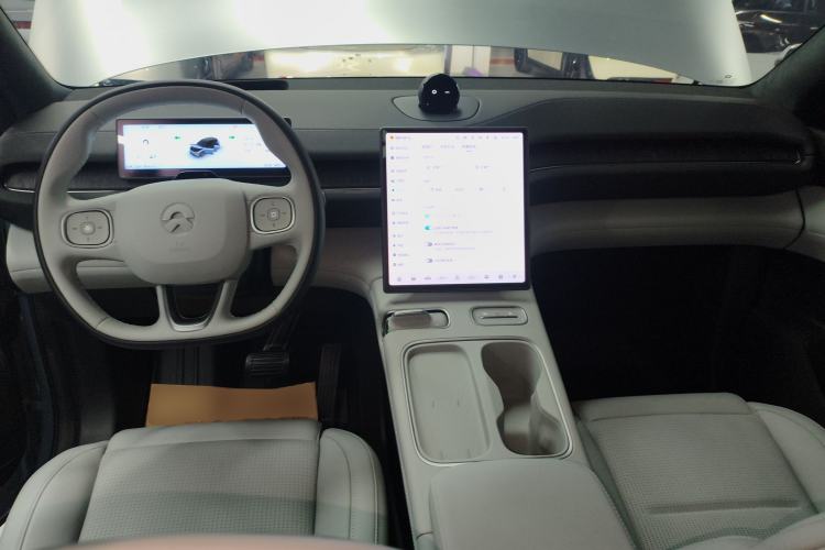 Used Nio ES6 2024 75 kWh
