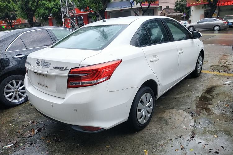 Used Toyota YARiS L 2017 1.5E CVT Dynamic Edition
