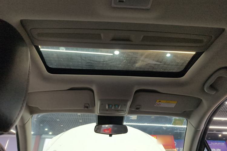 Used Buick Encore 2015 1.4T Automatic Two-Wheel Drive Urban Elite Version
