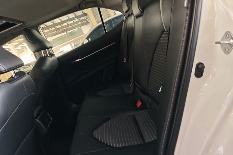 Used Toyota Camry 2023 2.0S Knight Edition
