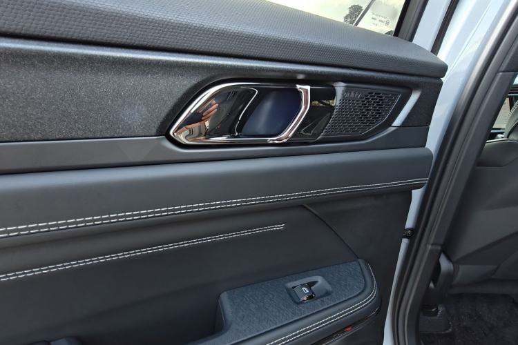 Used Lynk & Co 01 EM-P 2023 1.5TD EM-P Dawn Edition
