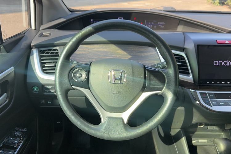 Used Honda Jade 2017 1.8L automatic Comfort version 5 seats
