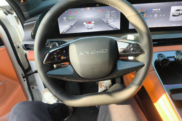 Used  Lingyun 2025 400T Four-Wheel-Drive International Version
