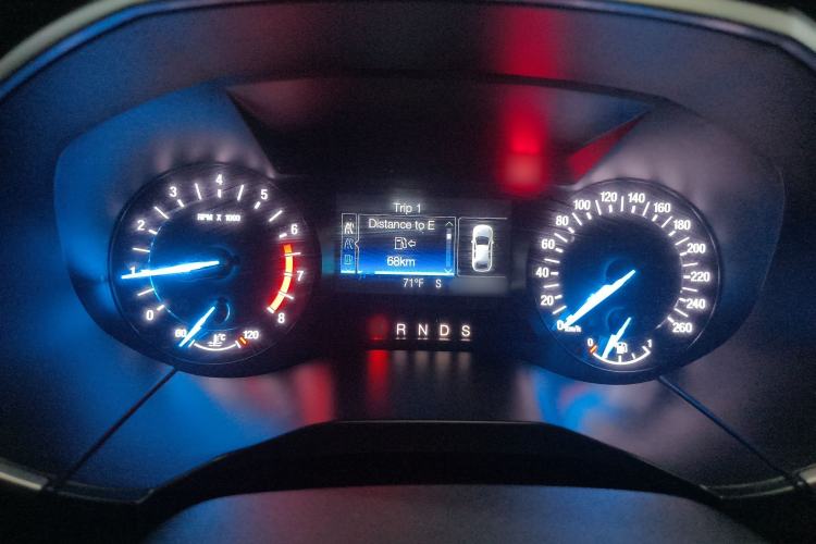 Used Ford Edge 2015 2.0T GTDi Two-Wheel-Drive Elite Edition
