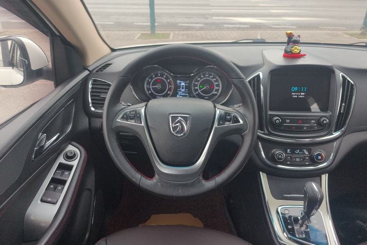 Used Baojun 560 2016 1.8L iAMT Luxury Model