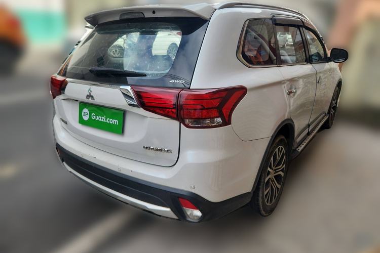 Used Mitsubishi Outlander 2016 2.4L 4x4 Elite Edition 5 Seats
