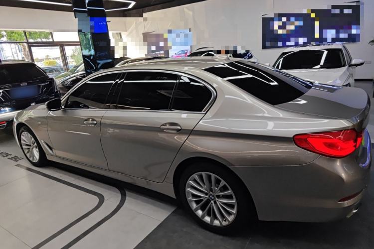 Used BMW 5 Series 2019 525Li Luxury Package