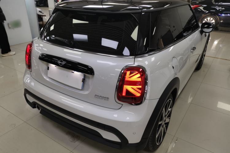 Used  MINI 2023 Updated 1.5T COOPER Artist
