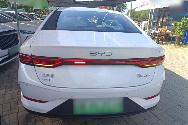 Used BYD Qin PLUS 2025 DM-i Smart Drive 55KM Leading Model
