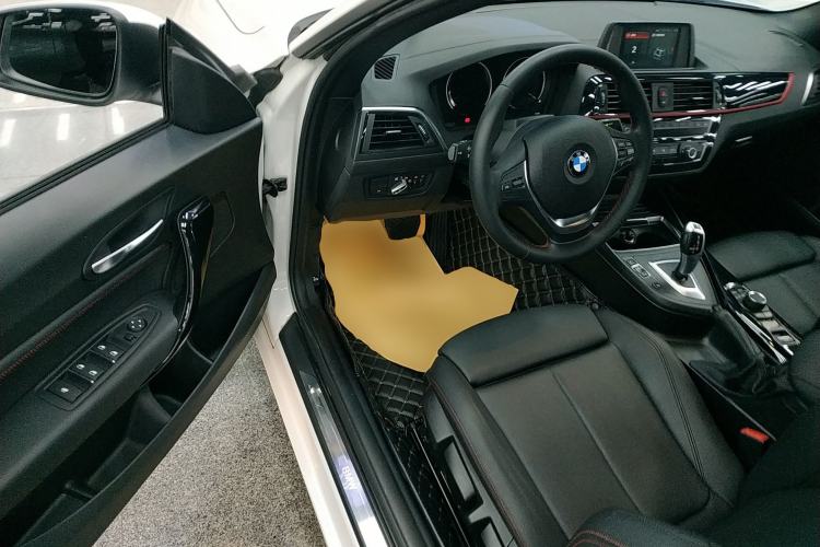 Used BMW 2 Series 2018 220i Convertible Coupe Sports Design Package
