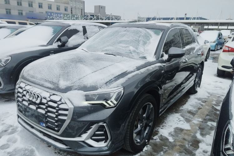 Used Audi Q3 2022 35 TFSI Fashion Dynamic Model