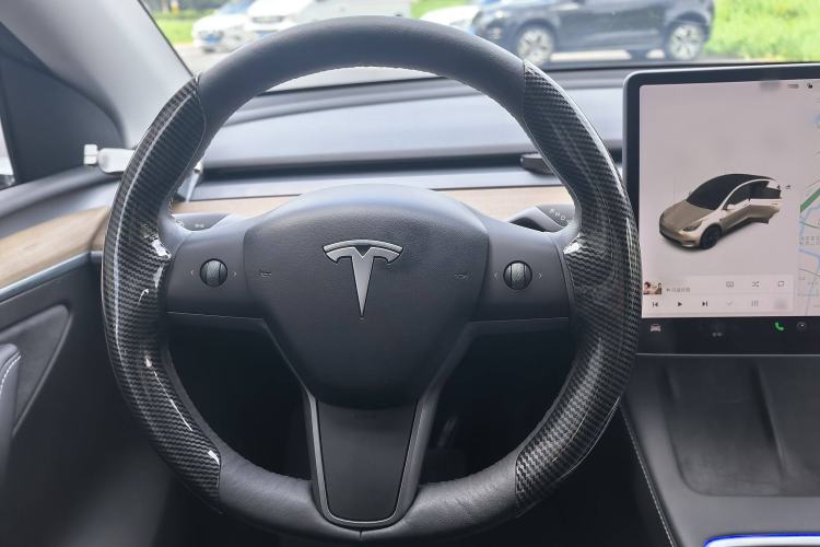 Used Tesla Model Y 2021 Long-Range All-Wheel-Drive Version
