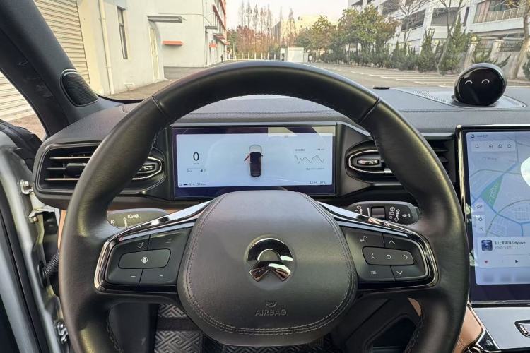 Used Nio ES8 2020 415 km Range 6-Seater Version
