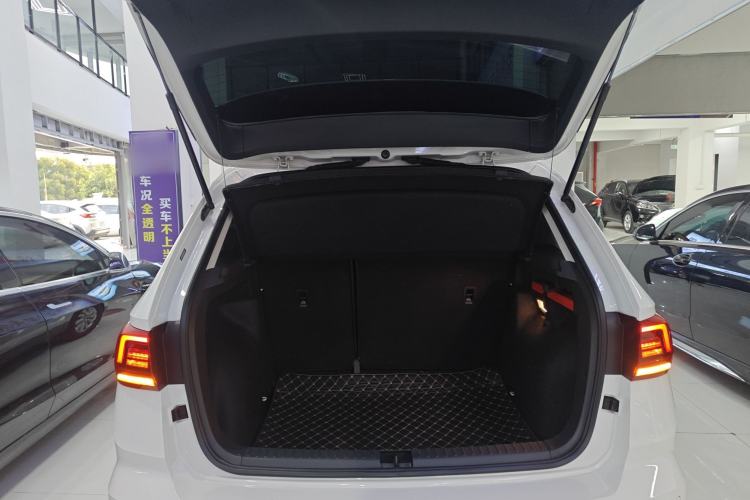 Used Volkswagen Tharu 2022 280TSI Two-Wheel Drive Trend Edition
