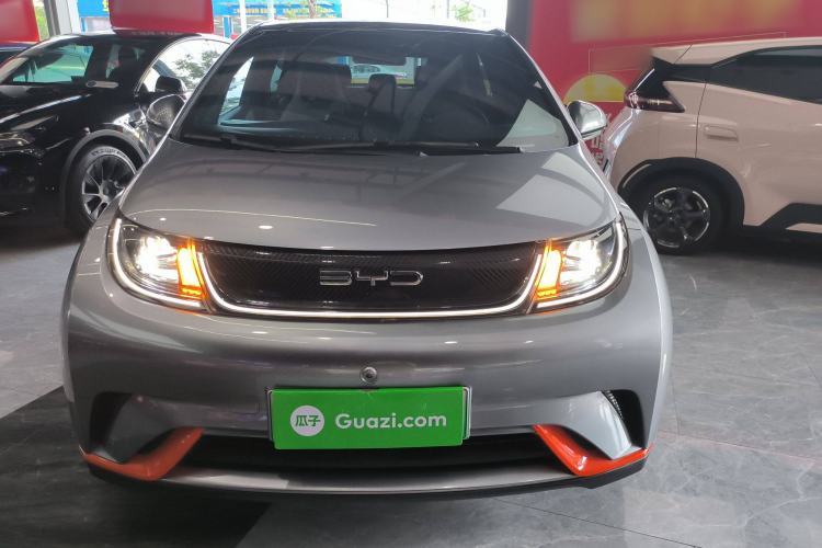Used BYD Dolphin 2021 405 km Fashion Edition
