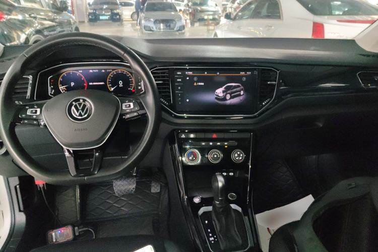 Used Volkswagen T-ROC 2021 280TSI DSG Two-Wheel Drive Comfort Connect Edition
