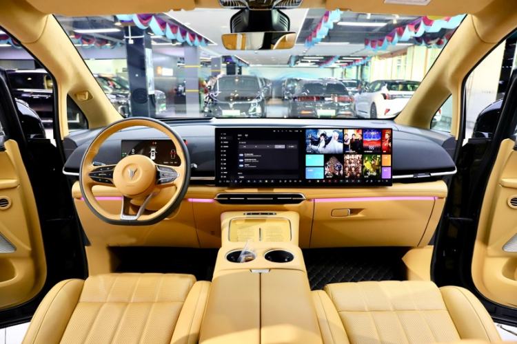 Used VOYAH Dream 2025 PHEV Four-Wheel-Drive Flagship Kunpeng Edition