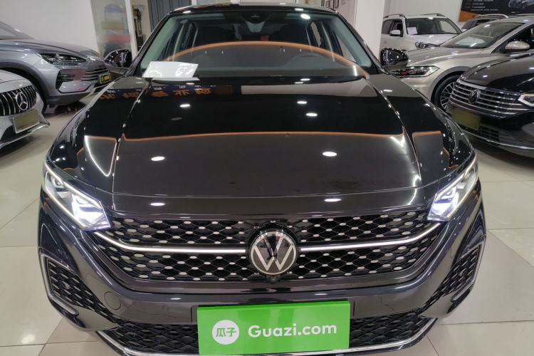 Used Volkswagen Passat 2023 Restyled 330TSI Starry Luxury Edition
