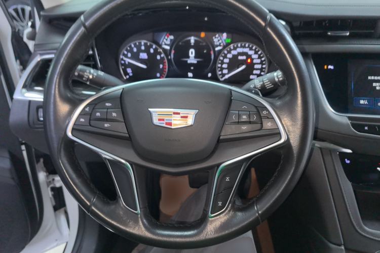 Used Cadillac XT5 2018 25T Luxury Model
