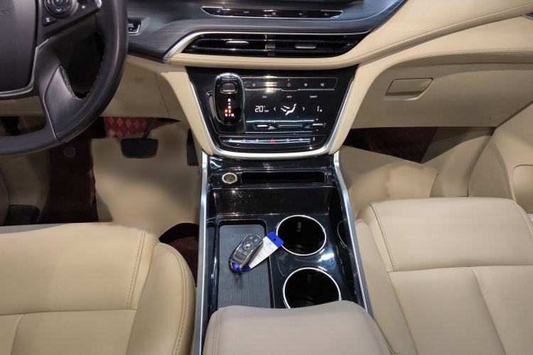 Used Buick GL8 2022 ES Landtrek 653T Luxury Edition