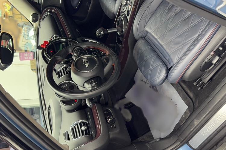 Used  Clubman 2016 Revised Version 2.0T COOPER S Geek Edition
