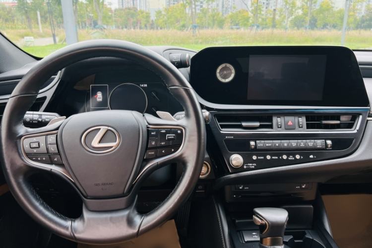 Used Lexus ES 2021 260 Excellence Edition