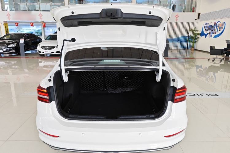 Used Volkswagen Lavida 2022 280TSI DSG Luxury Edition
