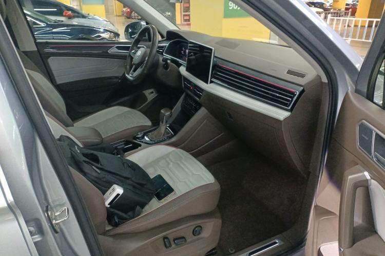 Used Volkswagen Tiguan L 2022 380TSI Automatic All-Wheel Drive R-Line Flagship 7-Seater